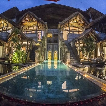 Avalon Ubud Castle & Spa Екстериор снимка
