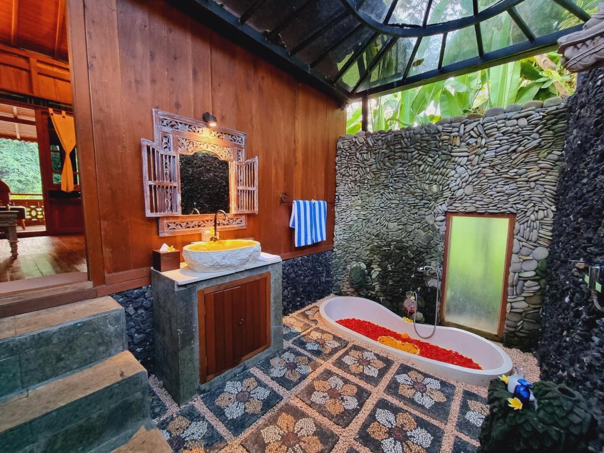 Avalon Ubud Castle & Spa Екстериор снимка