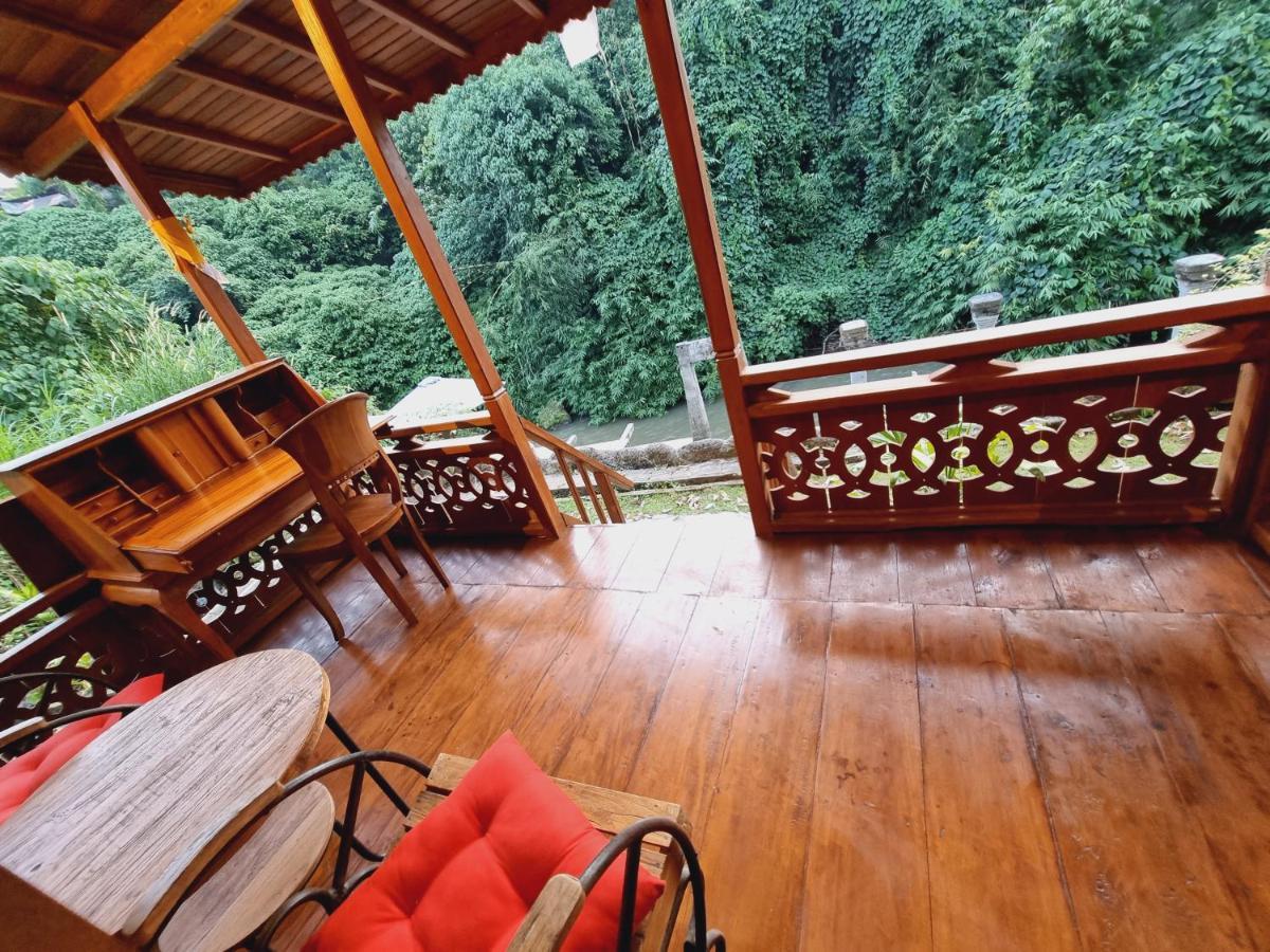 Avalon Ubud Castle & Spa Екстериор снимка