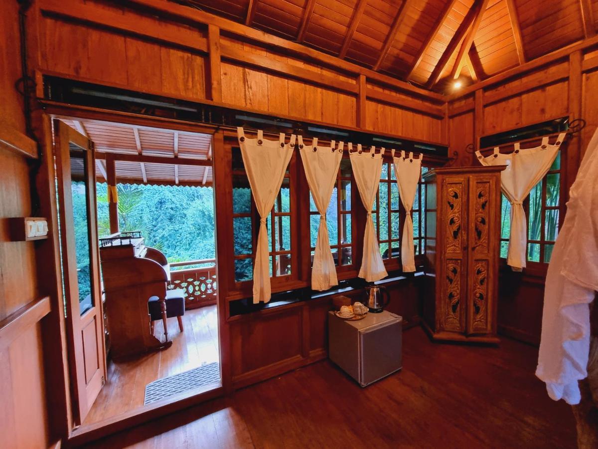 Avalon Ubud Castle & Spa Екстериор снимка