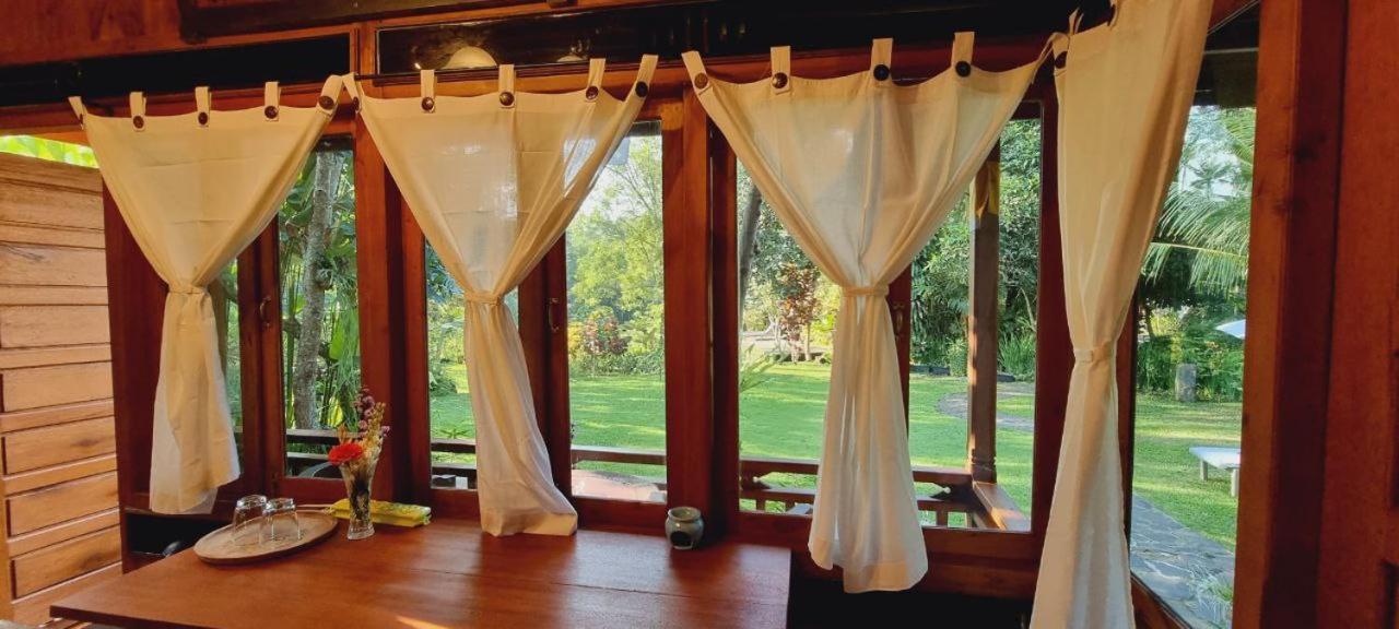 Avalon Ubud Castle & Spa Екстериор снимка