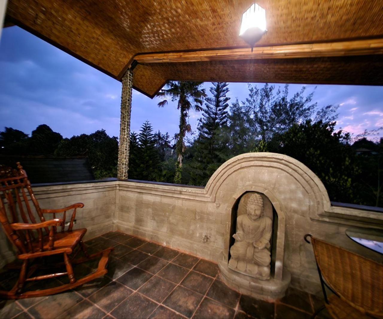 Avalon Ubud Castle & Spa Екстериор снимка